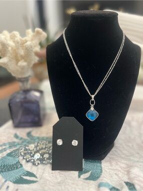 Brand New! Blue Glass Pendant Necklace and Stud Earrings Set